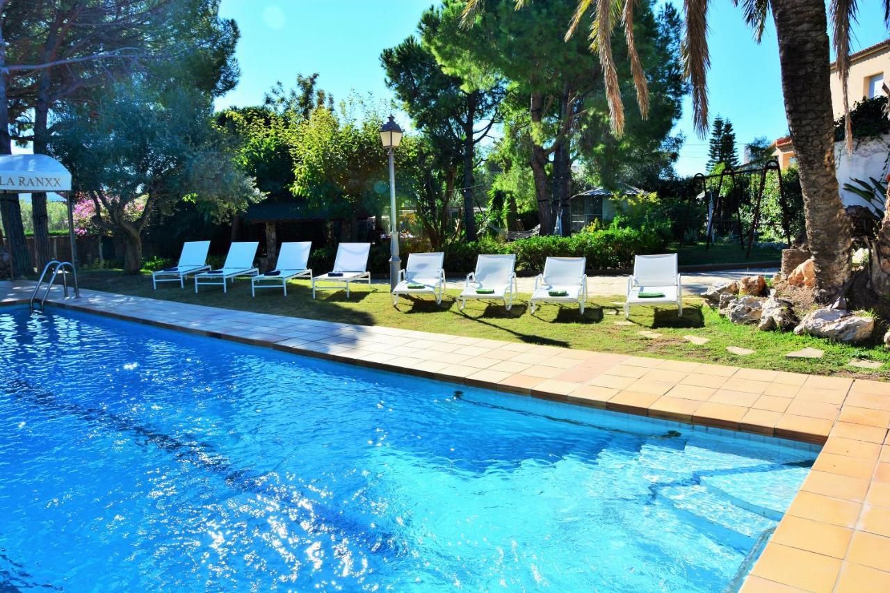 Villa Sitges El Ranch Amaizing Outdoor Areas Beaches At 5 Minutes Walk Sitges At 15 Min Drive Ac Pool Jacuzzi & Garden Xxl Calafell Eksteriør billede