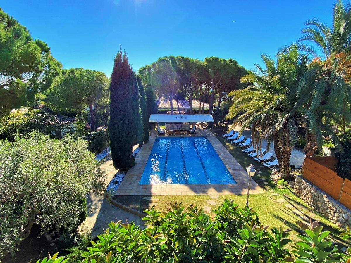 Villa Sitges El Ranch Amaizing Outdoor Areas Beaches At 5 Minutes Walk Sitges At 15 Min Drive Ac Pool Jacuzzi & Garden Xxl Calafell Eksteriør billede