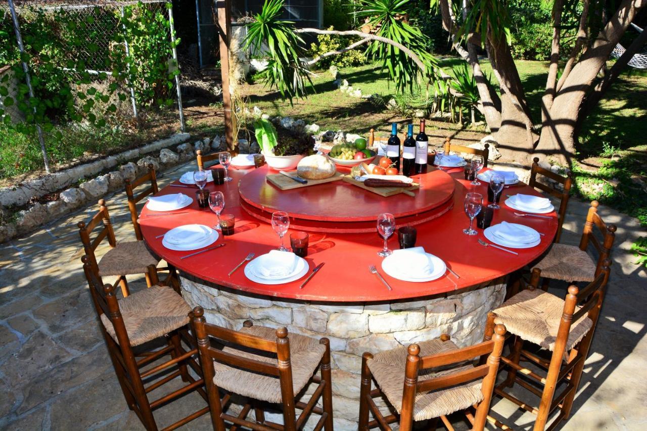 Villa Sitges El Ranch Amaizing Outdoor Areas Beaches At 5 Minutes Walk Sitges At 15 Min Drive Ac Pool Jacuzzi & Garden Xxl Calafell Eksteriør billede