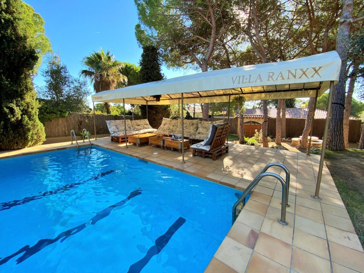 Villa Sitges El Ranch Amaizing Outdoor Areas Beaches At 5 Minutes Walk Sitges At 15 Min Drive Ac Pool Jacuzzi & Garden Xxl Calafell Eksteriør billede