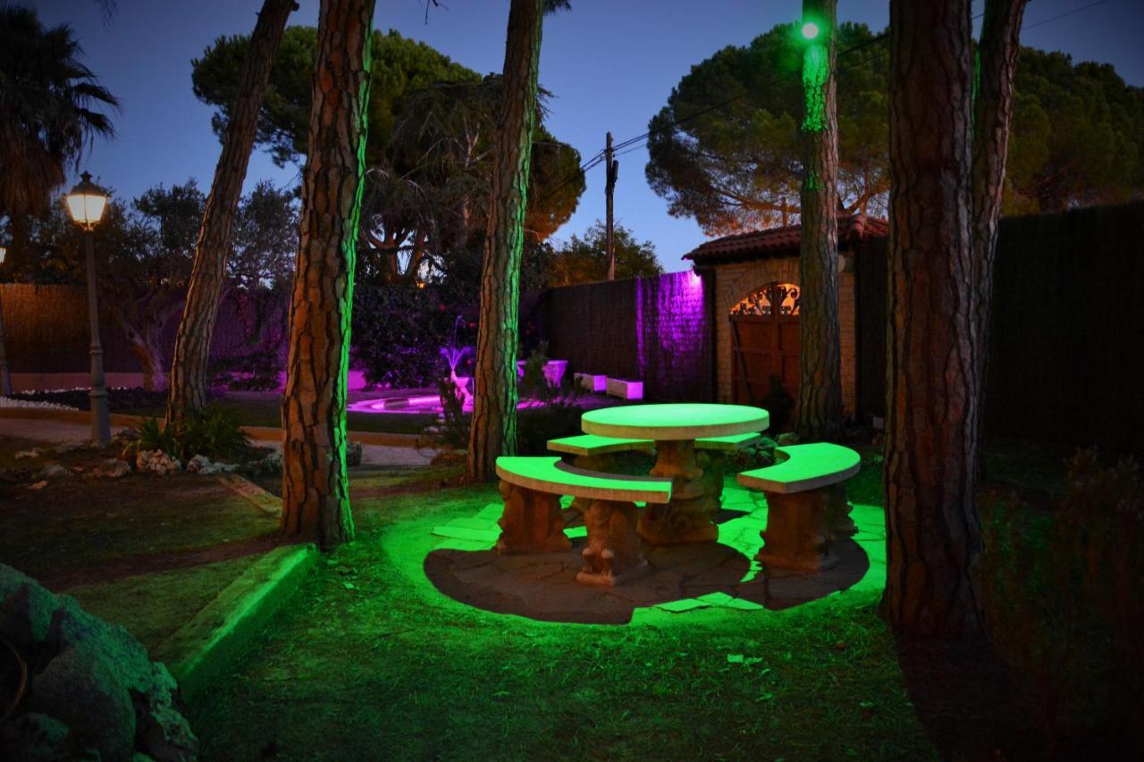 Villa Sitges El Ranch Amaizing Outdoor Areas Beaches At 5 Minutes Walk Sitges At 15 Min Drive Ac Pool Jacuzzi & Garden Xxl Calafell Eksteriør billede