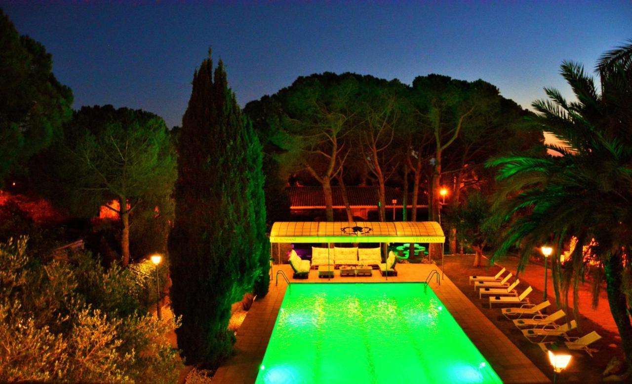 Villa Sitges El Ranch Amaizing Outdoor Areas Beaches At 5 Minutes Walk Sitges At 15 Min Drive Ac Pool Jacuzzi & Garden Xxl Calafell Eksteriør billede