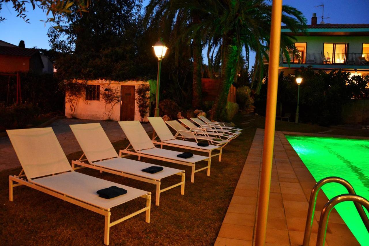 Villa Sitges El Ranch Amaizing Outdoor Areas Beaches At 5 Minutes Walk Sitges At 15 Min Drive Ac Pool Jacuzzi & Garden Xxl Calafell Eksteriør billede